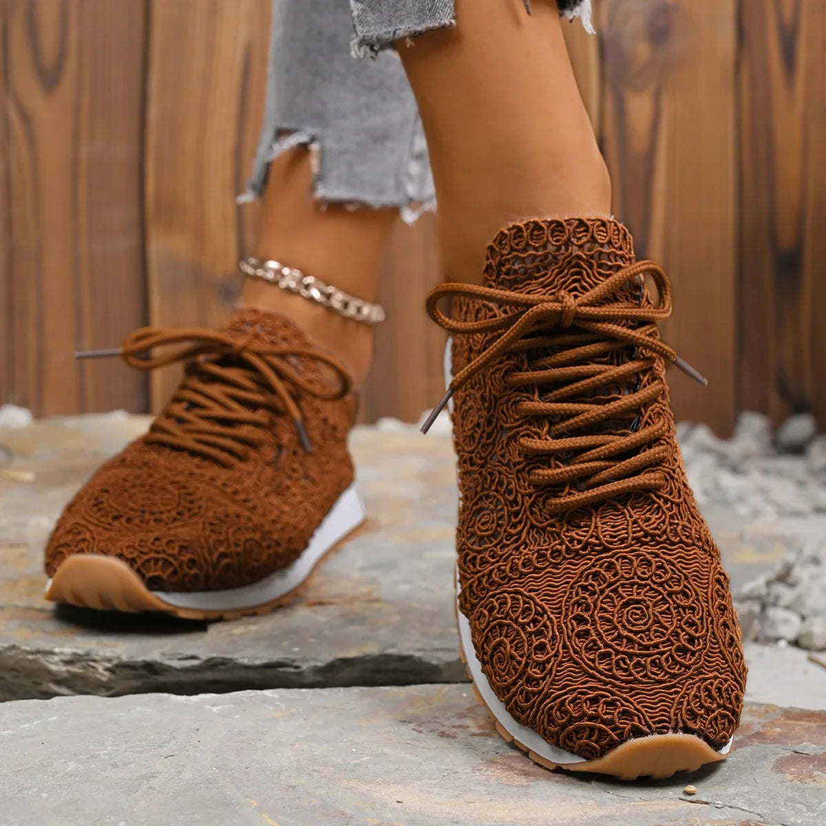 Valencia Spiral Lace Sneakers
