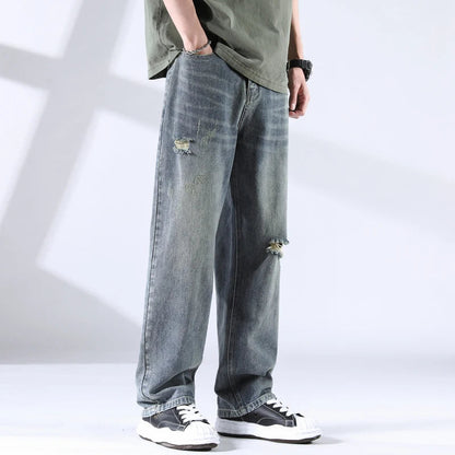 Wade Distressed Jeans