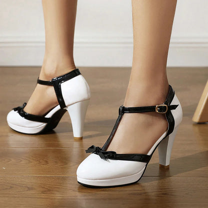 Mary Jane Gloss Heels