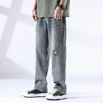 Wade Distressed Jeans