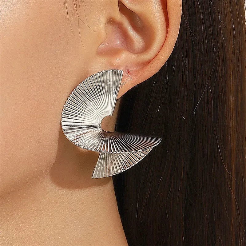 Helis Twisted Earrings