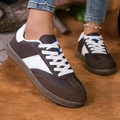 Nova Low-Top Sneakers
